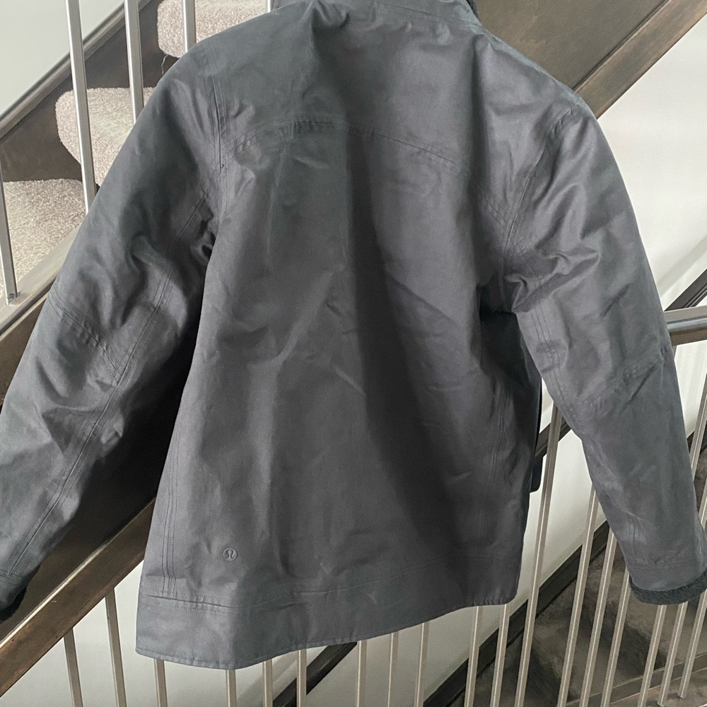 Lululemon Reversible Jacket - Picture 3 of 6